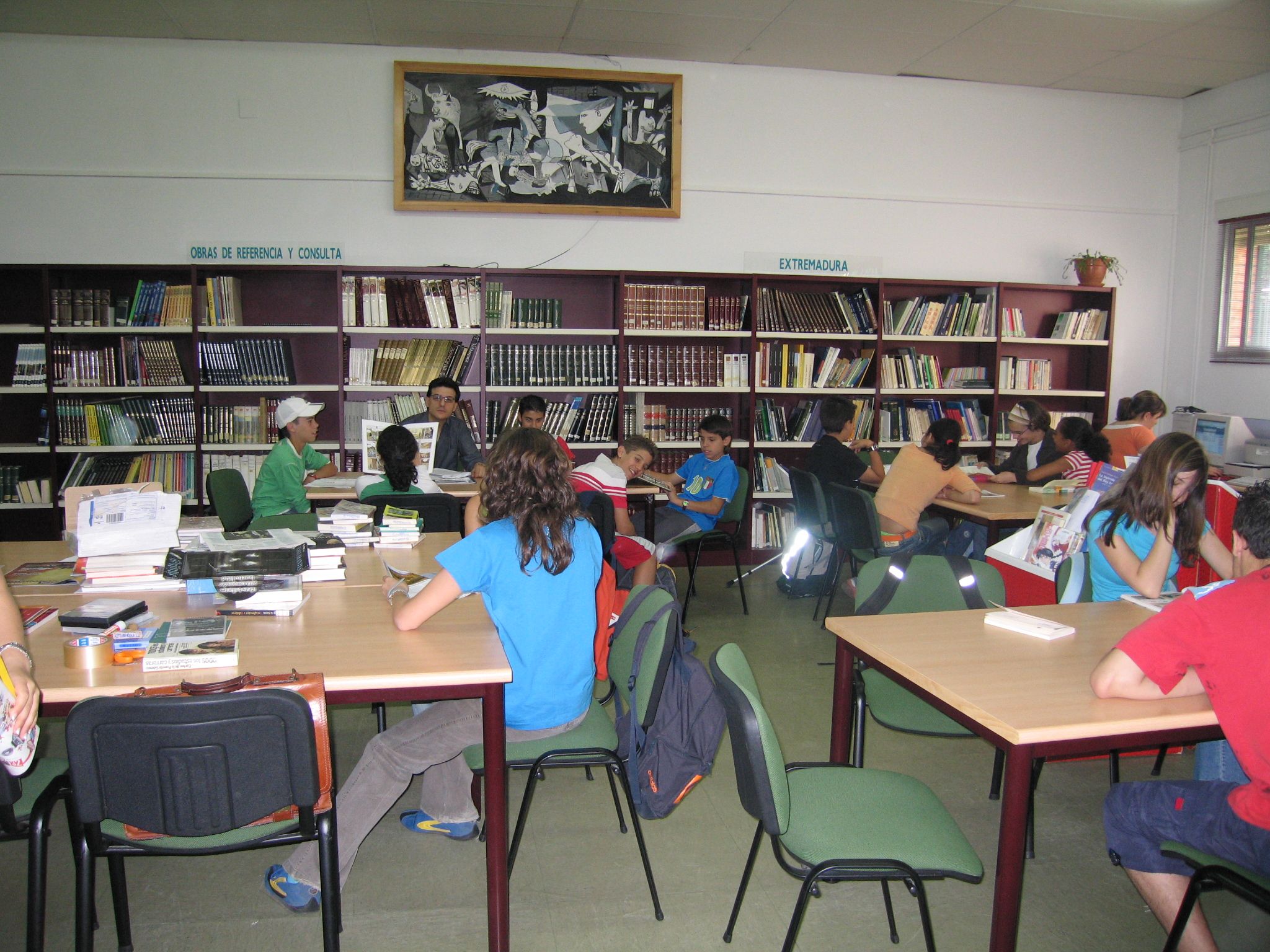biblioteca_260506 004